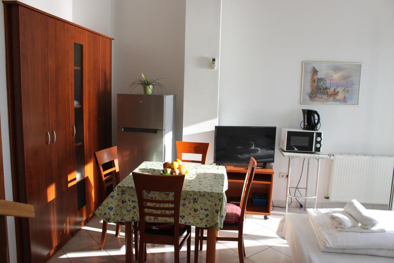 Pile Apartments 3 Omis Bagian luar foto